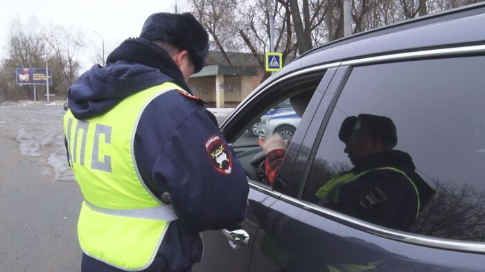 Российские полицейские отправились в колонию за взятку от пьяного водителя