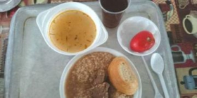 Военные питаются гнилыми помидорами и «деревянным мясом»