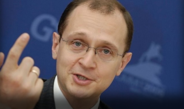 Кириенко – сигнал Путина губернаторам? «Некоторым надо садиться и писать заявления, чтобы по-тихому уползти»