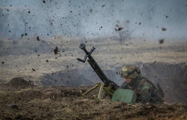 В первый день года боевики плотно обстреливали позиции ВСУ из минометов и гранатометов