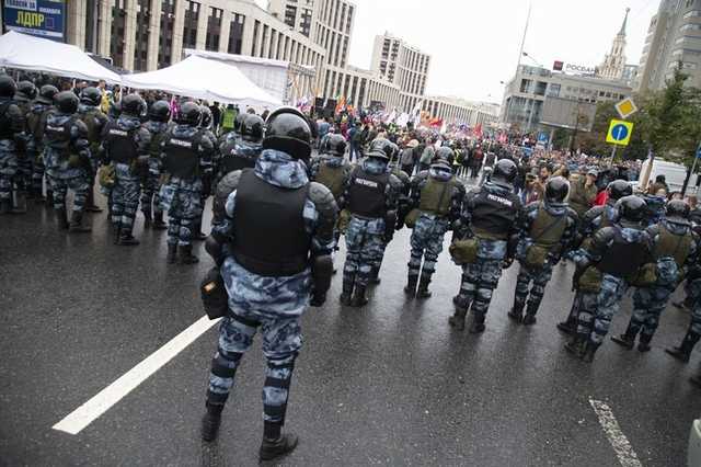 «Если подойдешь, я воткну тебе вилы в горло»