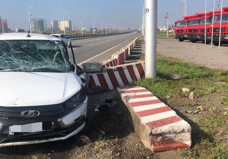 Под Уфой насмерть разбился водитель такси