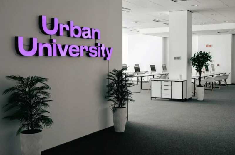 Онлайн-университет Urban University оставил студентов и сотрудников в долгах