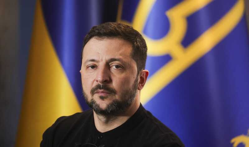 Зеленский предупредил о возможных провокациях РФ в День Победы