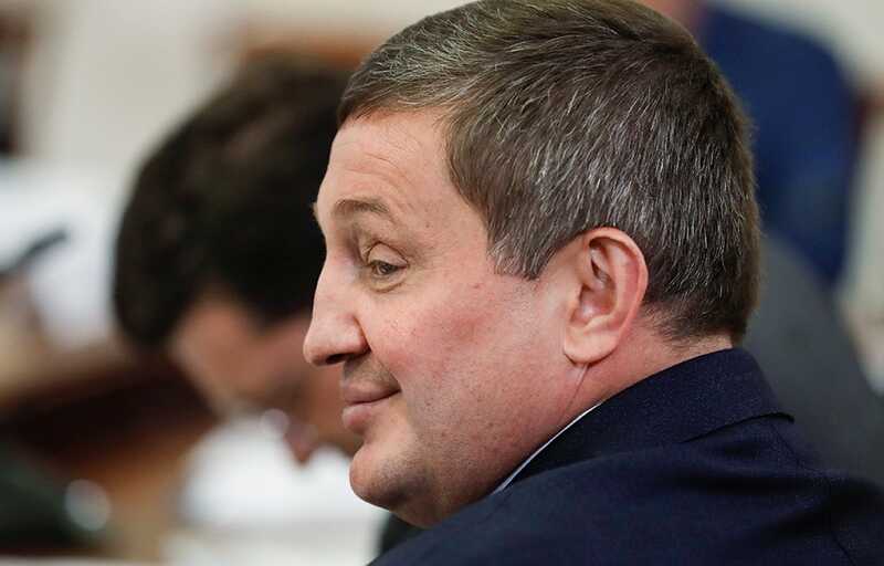 Как крупный бизнес Волгограда платит за льготы, финансируя фонды Андрея Бочарова