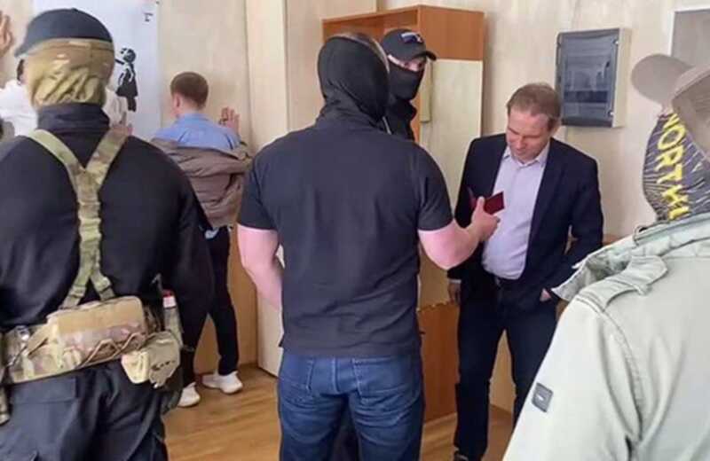 В Екатеринбурге полиция прервала вечер, посвящённый написанию писем политзаключённым