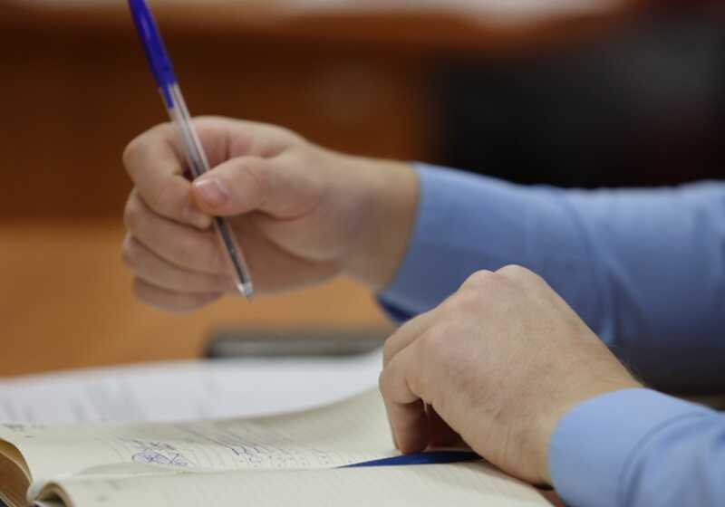 В Ростовской области убрали слова о репрессиях с памятной доски НКВД в Таганроге