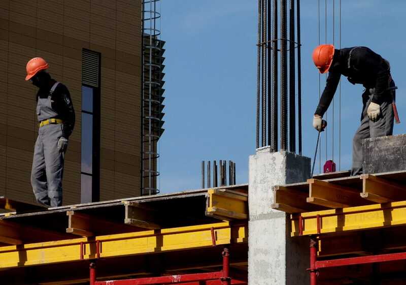 Курганский университет требует от «Курганстальмоста» завершить строительство бассейна