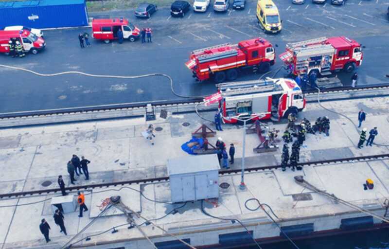 Во Владивостоке на рыбацком судне произошел пожар
