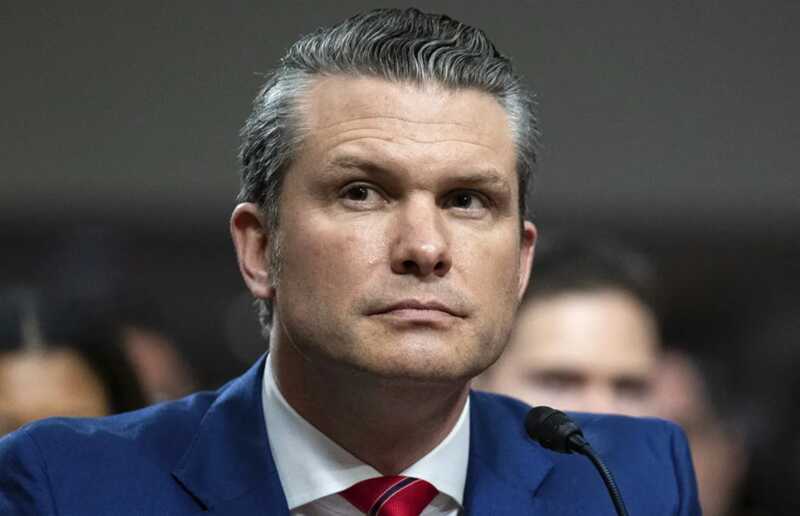 Министр обороны США сообщил о вводе морской пехоты в Лос-Анджелес в связи с беспорядками
