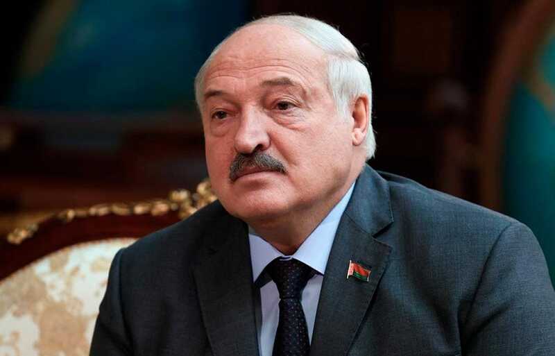Александр Лукашенко пригрозил увольнениями за провал беларусского кинематографа