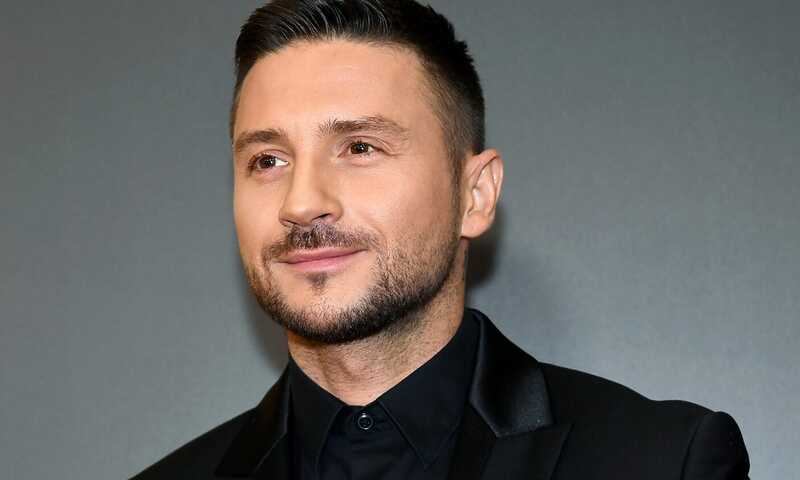 Певец Сергей Лазарев получил награды за вклад в музыку и телевидение