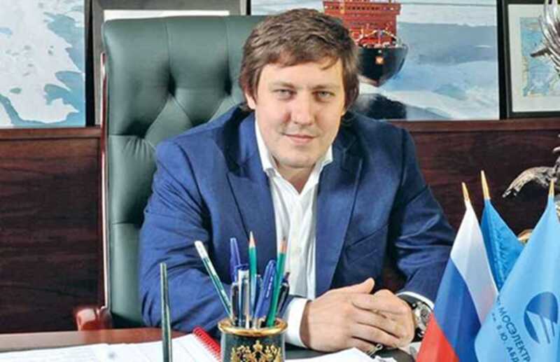 Крестник Шойгу Антон Абдурахманов потерял элитную недвижимость из-за долгов "Бамстройпути"