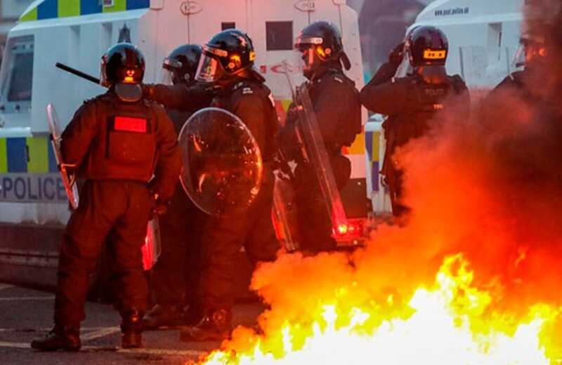 Протесты против иммигрантов в Северной Ирландии продолжаются третий день