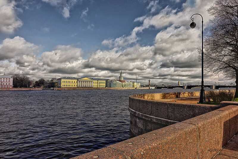 В Петербурге перекрыли доступ к набережным во время подготовки к «Алым парусам»