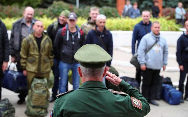 Минкульт Читы обязал работников культуры вербовать бойцов для войны