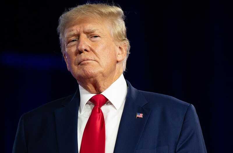 "Путин нам швыряет кучу дерьма": Трамп готовит новые меры давления на Россию