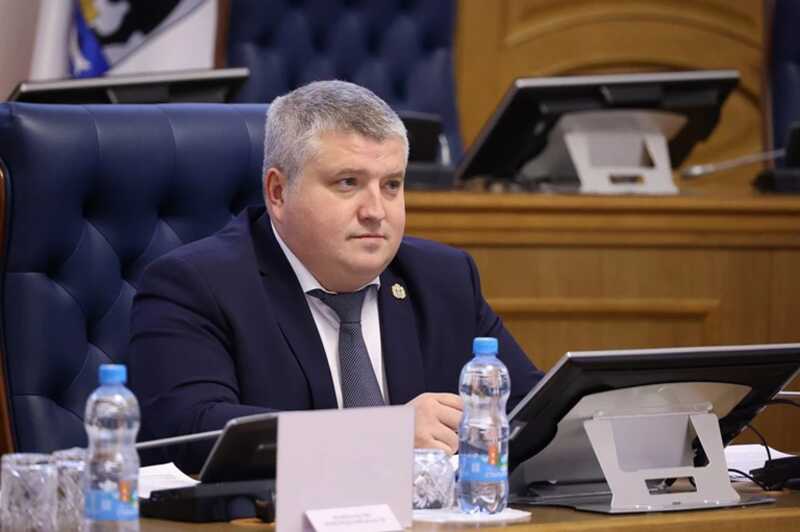 Дроновская "дорожная империя" погрязла в арестах: Новгородская область утопает во взятках и подставных тендерах