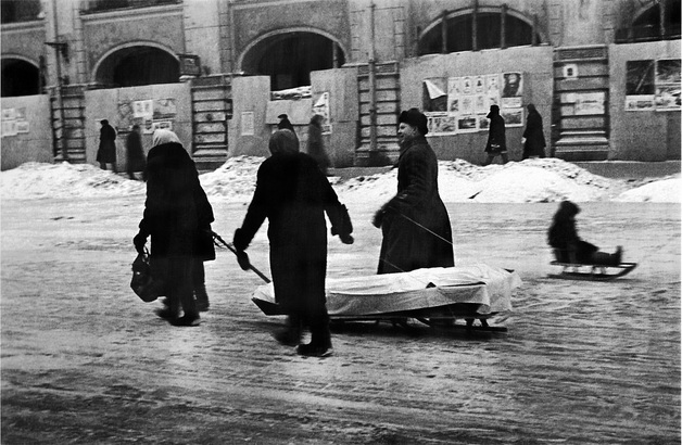 В Каменске-Уральском пенсионерка умерла у стен больницы. Следственный комитет не стал возбуждать дело