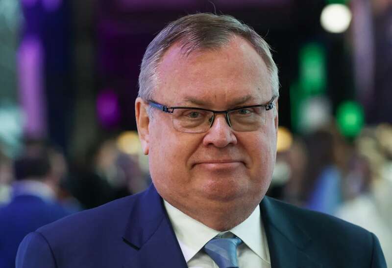 Винокуров или Махмудов: кто получит от ВТБ конфетку- qhdiqxziqqtiquhkmp