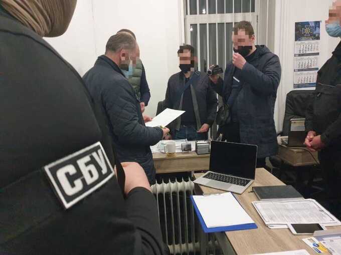 В Днепре адвокаты пользовались электронными ключами судьи для доступу к реестру