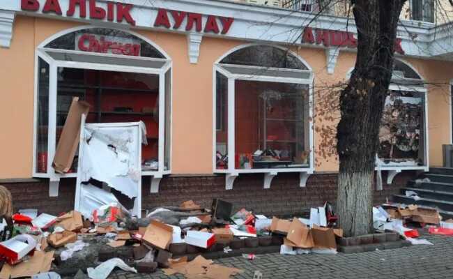 Видео задержания банды с боеприпасами и сотней гаджетов в Казахстане